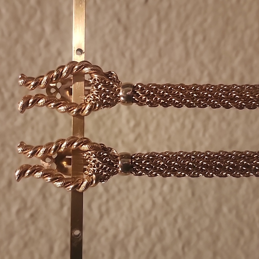 Vintage Horsebit Tassel Clip On Earrings Goldtone Excellent Condition